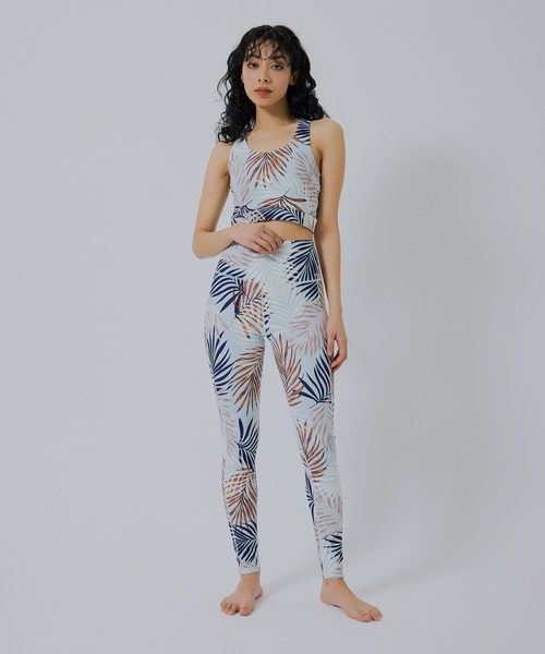 NERGY（ナージー）の「【UV】CREORAリーフ柄ブラトップ（スポーツブラ・レディース・ブラック/ブルー・L/M/S）」の19枚目の写真