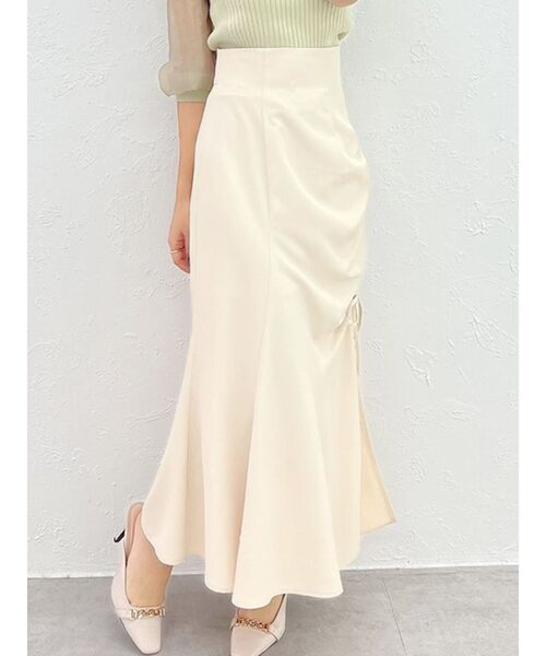 RESEXXY（リゼクシー）の「マーメイドギャザースカート（スカート・レディース・ブラック/イエロー/アイボリー・FREE）」の2枚目の写真