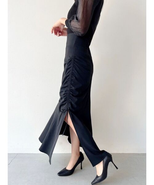 RESEXXY（リゼクシー）の「マーメイドギャザースカート（スカート・レディース・ブラック/イエロー/アイボリー・FREE）」の12枚目の写真