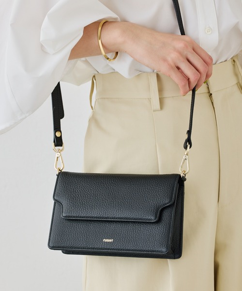 russet(ラシット)の「レザーミニショルダーバッグ(CE-1088)(ショルダーバッグ・レディース・アイボリー/ブラック/グレー系その他・FREE)」の2枚目の写真