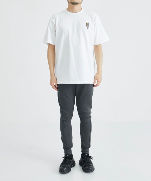 WHITE MOUNTAINEERING（ホワイトマウンテニアリング）の「【White Mountaineering/ホワイトマウンテニアリング】BEER  EMBROIDERY T-SHIRT/ビアーエンブロイダリーT-シャツ（Tシャツ/カットソー・メンズ・ホワイト/ブラック・1/2）」の11枚目の写真