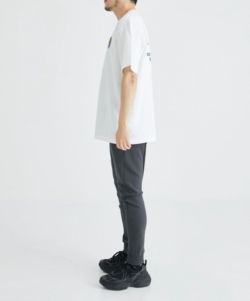 WHITE MOUNTAINEERING（ホワイトマウンテニアリング）の「【White Mountaineering/ホワイトマウンテニアリング】BEER  EMBROIDERY T-SHIRT/ビアーエンブロイダリーT-シャツ（Tシャツ/カットソー・メンズ・ホワイト/ブラック・1/2）」の12枚目の写真