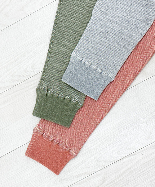 KIIT（キート）の「KIIT キート / L/SLEEVE CUT&SEWN ロングスリーブカットソー トレーナー / KIP-T99-004（Tシャツ/カットソー・メンズ・オリーブ/ミックスグレー/コーラルピンク・2/3/1）」の5枚目の写真