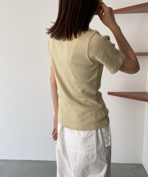 CANAL JEAN（キャナルジーン）の「El mar(エルマール) クルーネックリブ半袖Tシャツ（Tシャツ/カットソー・レディース・ブラック/イエロー/ホワイト・ONE SIZE）」の4枚目の写真