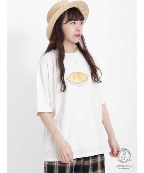 Samansa Mos2(サマンサ モスモス)の「【PETER RABBIT×SamansaMos2】パイ柄Tシャツ(Tシャツ/カットソー・レディース・ブラック/オフホワイト/ベージュ・F)」の10枚目の写真