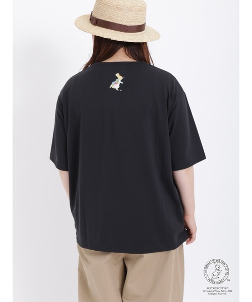 Samansa Mos2(サマンサ モスモス)の「【PETER RABBIT×SamansaMos2】パイ柄Tシャツ(Tシャツ/カットソー・レディース・ブラック/オフホワイト/ベージュ・F)」の5枚目の写真