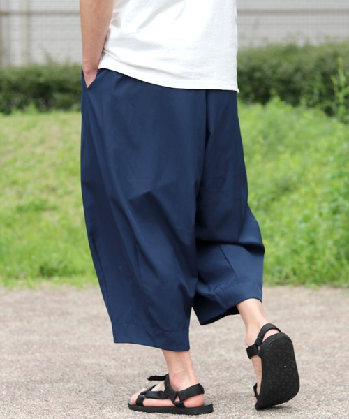 Salong hameu(サロン ハミュー)の「接触冷感 ストレッチ ワイドバルーンパンツ/膝下 七分丈サルエルイージーパンツ メンズ レディース ユニセックス(その他パンツ・メンズ・ネイビー/グリーン/ブラック/チャコールグレー・M/L/LL/S)」の22枚目の写真