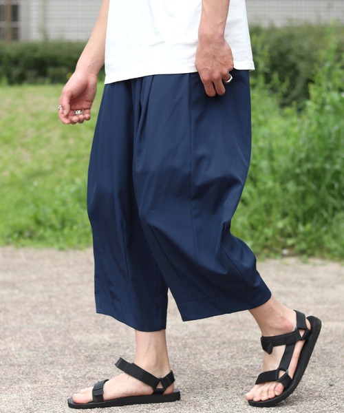 Salong hameu(サロン ハミュー)の「接触冷感 ストレッチ ワイドバルーンパンツ/膝下 七分丈サルエルイージーパンツ メンズ レディース ユニセックス(その他パンツ・メンズ・ネイビー/グリーン/ブラック/チャコールグレー・M/L/LL/S)」の10枚目の写真