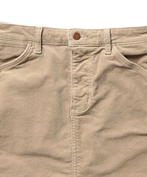BEAMS LIGHTS Women's（ビームスライツ ウィメンズ）の「WRANGLER / 別注 コーデュロイスカート（スカート・レディース・ホワイト/ベージュ/ネイビー・40/38/36）」の4枚目の写真