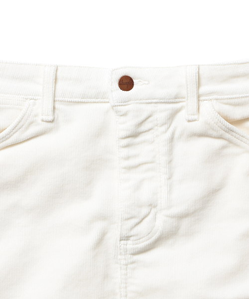 BEAMS LIGHTS Women's（ビームスライツ ウィメンズ）の「WRANGLER / 別注 コーデュロイスカート（スカート・レディース・ホワイト/ベージュ/ネイビー・40/38/36）」の10枚目の写真