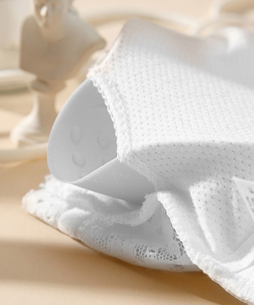 DiamondHearts（ダイヤモンドハーツ）の「ノンワイヤー花柄総レースチューブトップ（チューブトップ・レディース・ホワイト/ブラック・FREE）」の8枚目の写真