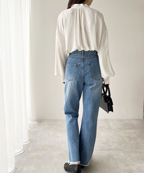 GeeRA(ジーラ)の「オンオフ着られる!前後2wayリボンボウタイブラウス(シャツ/ブラウス・レディース・ブルー/ブラック系その他/ブラック/アイボリー/ホワイト/ピンクベージュ/ベージュ・LARGE/MEDIUM/SMALL/X-LARGE)」の12枚目の写真