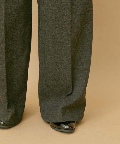 VIS（ビス）の「【洗える】ダブルウエストワイドパンツ（スラックス・レディース・チャコールグレー/グレー/ベージュ系その他3・S/M/L）」の9枚目の写真