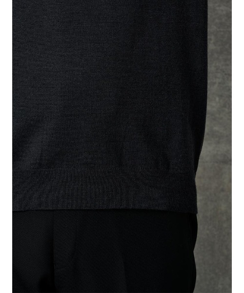 TRANS CONTINENTS（トランスコンチネンツ）の「TRANS CONTINENTS　BIZニット　Vネックベスト　ブラック/グレー/ネイビー（ベスト・メンズ・チャコールグレー/ブラック/ネイビー・L/M/LL）」の10枚目の写真