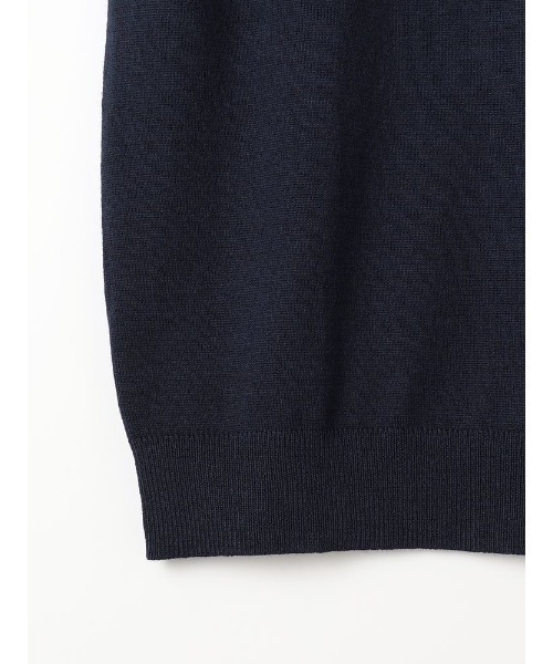 TRANS CONTINENTS（トランスコンチネンツ）の「TRANS CONTINENTS　BIZニット　Vネックベスト　ブラック/グレー/ネイビー（ベスト・メンズ・チャコールグレー/ブラック/ネイビー・L/M/LL）」の4枚目の写真