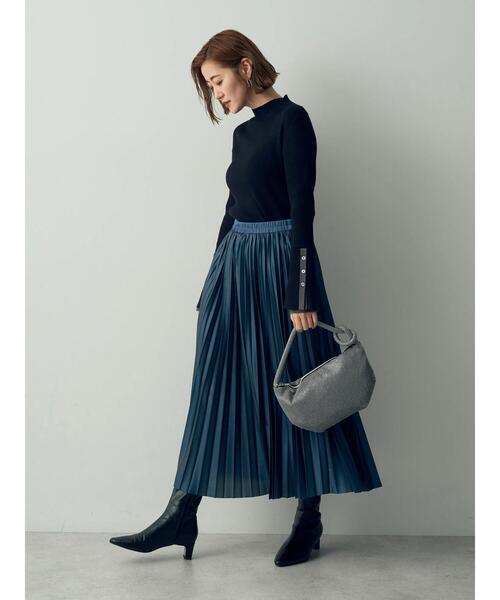 YECCA VECCA（イェッカヴェッカ）の「レザーライクプリーツスカート（スカート・レディース・ブルー/ブラック/カーキ・FREE）」の16枚目の写真