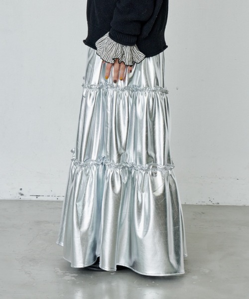 Libra Cue（リブラ キュー）の「メタリックティアードスカート（スカート・レディース・シルバー/ゴールド・FREE）」の12枚目の写真