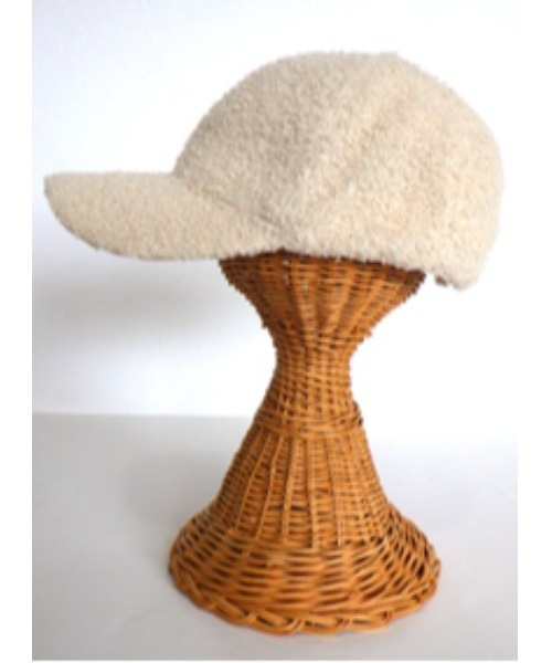 mimis（ミイーミイーズ）の「プードルボアキャップ（キャップ・レディース・ブラック/ベージュ/アイボリー・FREE）」の4枚目の写真