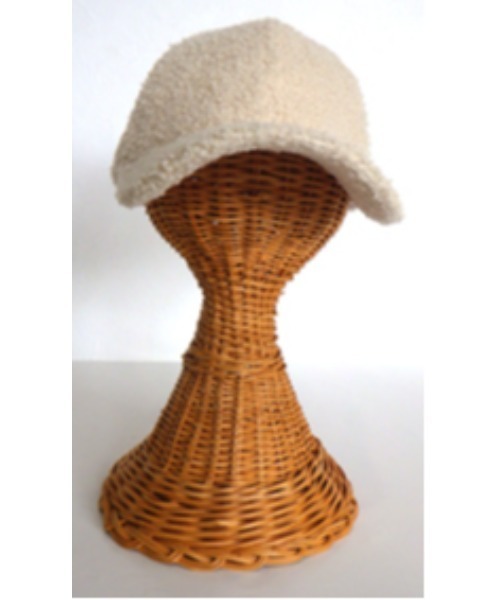 mimis（ミイーミイーズ）の「プードルボアキャップ（キャップ・レディース・ブラック/ベージュ/アイボリー・FREE）」の6枚目の写真