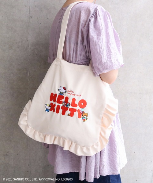 sanrio（サンリオ）の「HELLO KITTY / フリルトートバッグ（トートバッグ・レディース・ブラック/アイボリー・FREE）」の11枚目の写真
