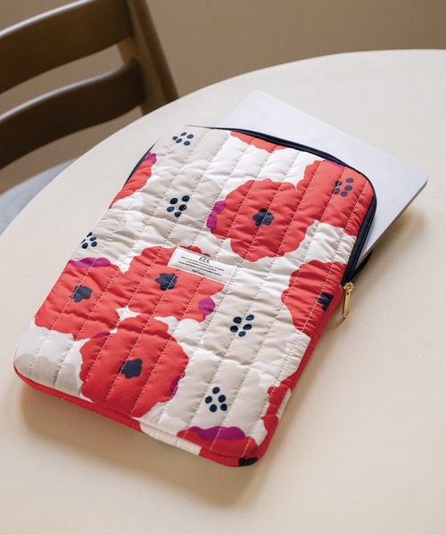 Wpc. Patterns キルティングPCケース M（PCグッズ）｜Wpc.（ダブリュ