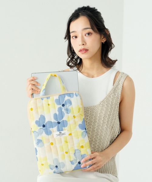 Wpc.（ダブリュピーシー）の「Wpc. Patterns キルティングPCケース M（PCグッズ・レディース・ホワイト系その他/イエロー系その他/ブラック系その他/イエロー系その他2/ネイビー系/オフホワイト/オレンジ系その他/レッド系その他・FREE）」の13枚目の写真