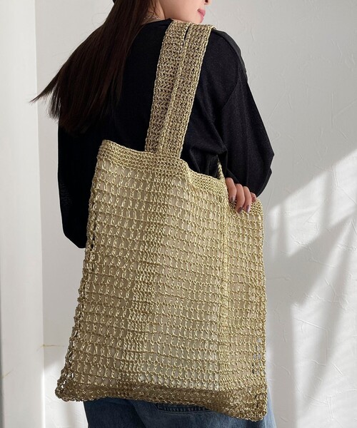 fredy emue（フレディエミュ）の「メタルコード編みスクエアトートバッグ（トートバッグ・レディース・シルバー/オフホワイト/ゴールド・FREE）」の5枚目の写真
