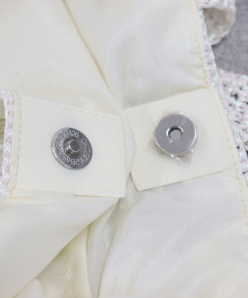 fredy emue（フレディエミュ）の「メタルコード編みスクエアトートバッグ（トートバッグ・レディース・シルバー/オフホワイト/ゴールド・FREE）」の19枚目の写真