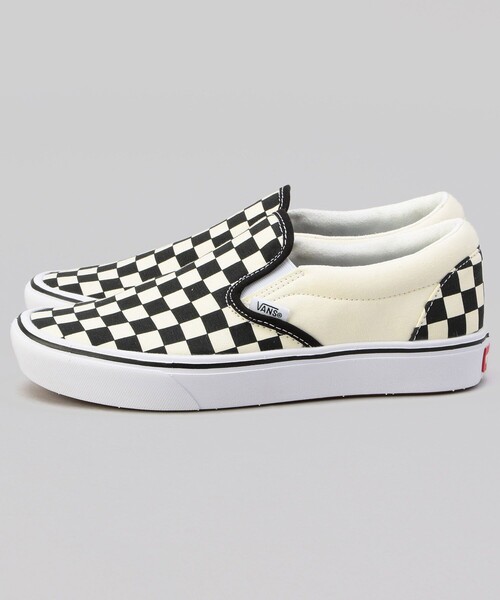VANS(バンズ)の「VANS/ヴァンズ UA ComfyCush Slip-On/チェッカーフラッグ コンフィクッシュ スリッポン 限定展開(スニーカー・レディース・ブラック・5/6/7/9/8/10)」の5枚目の写真