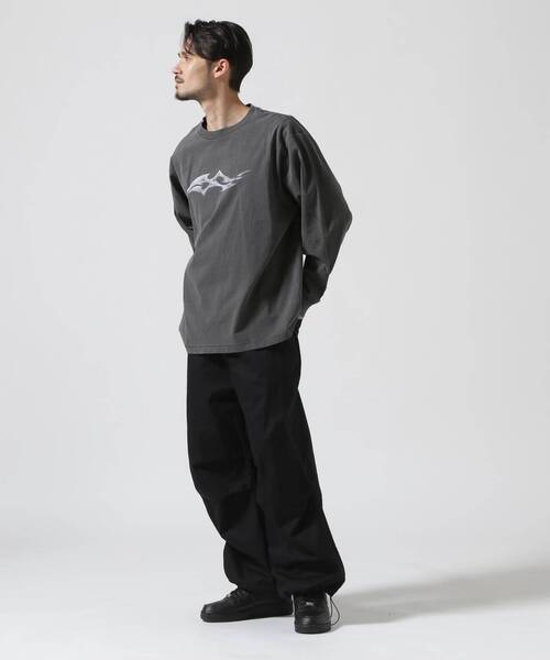 WHITELAND(ホワイトランド)の「WHITELAND/ホワイトランド/TRIBAL LONGSLEEVE/ロンT(Tシャツ/カットソー・メンズ・ブラック・F)」の3枚目の写真
