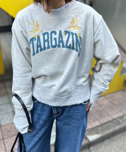 mi via loca(ミヴィアロカ)の「Vintageライク ダメージ加工 刺繍×ロゴプリント裏毛スウェット(スウェット・レディース・トップグレー/オートミール/ネイビー・FREE)」の5枚目の写真