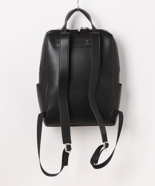 and it_（アンドイット）の「Legato Largo かるいかばん PC収納リュック（バックパック/リュック・レディース・ライトグレー/キャメル/ブラック/グレイッシュベージュ/ダークグレー/ダークブラウン・FREE）」の7枚目の写真