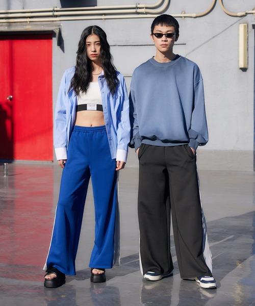ENVYM(アンビー)の「サイドライントラックパンツ(その他パンツ・レディース・ブラック/ブルー・SMALL/MEDIUM)」の13枚目の写真