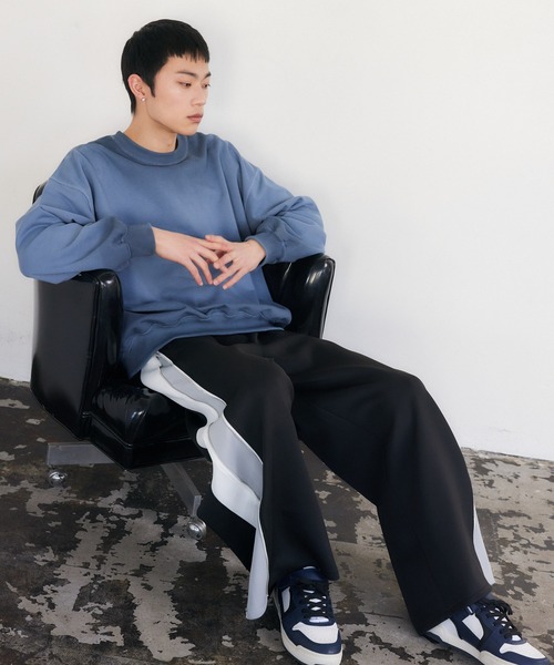ENVYM(アンビー)の「サイドライントラックパンツ(その他パンツ・レディース・ブラック/ブルー・SMALL/MEDIUM)」の12枚目の写真