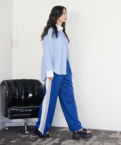 ENVYM(アンビー)の「サイドライントラックパンツ(その他パンツ・レディース・ブラック/ブルー・SMALL/MEDIUM)」の5枚目の写真