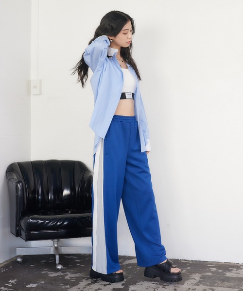 ENVYM(アンビー)の「サイドライントラックパンツ(その他パンツ・レディース・ブラック/ブルー・SMALL/MEDIUM)」の7枚目の写真