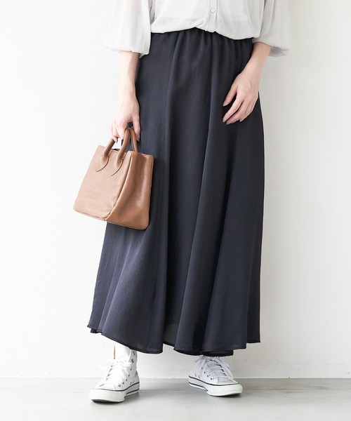 新品 MICA&DEAL 24SS サッカーサテンマーメイドロングスカート MICA&DEAL（マイカ＆ディール）の「サッカーサテンマーメイド