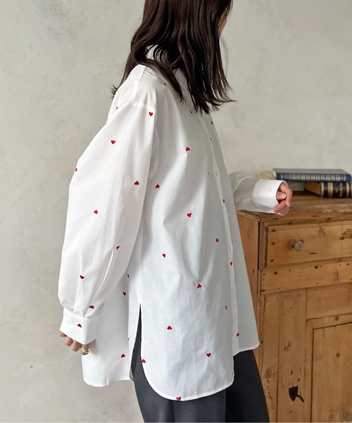 CPCM（シーピーシーエム）の「総刺繍ハートビッグシャツ（シャツ/ブラウス・レディース・オフホワイト/ブルー/オレンジ/サックスブルー・FREE）」の7枚目の写真