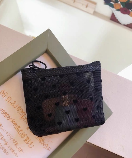 E&C closet…（イーアンドシークローゼット）の「『半額大セール』メッシュハート柄ポーチBLACK(S)（ポーチ・レディース・ブラック・FREE）」の10枚目の写真