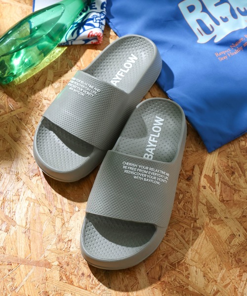 スペイン発 ( PULL & BEAR )シャワーサンダル 黒ブルー 快適な履き心地]BFシャワーサンダル（サンダル）｜BAYFLOW