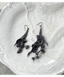 m.soeur（エムスール）の「スズランの両耳ピアス（ピアス（両耳用））」