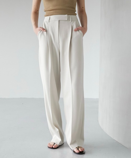 LA PEAU DE GEM（ラポドゥジェム）の「【LA PEAU DE GEM】マニッシュシンプルパンツ（スラックス・レディース・ホワイト/ブラック/ブラウン・1/2）」の4枚目の写真