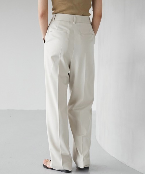 LA PEAU DE GEM（ラポドゥジェム）の「【LA PEAU DE GEM】マニッシュシンプルパンツ（スラックス・レディース・ホワイト/ブラック/ブラウン・1/2）」の6枚目の写真