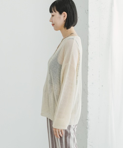ITEMS URBANRESEARCH(アイテムズ アーバンリサーチ)の「ゴムヤーンニットプルオーバー(ニット/セーター・レディース・イエロー/モカ/オフホワイト・FREE)」の17枚目の写真