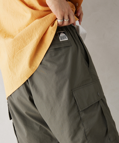 SIERRA DESIGNS（シェラデザイン）の「SIERRA DESIGNS / シエラデザインズ 別注 撥水ナイロン カーゴショーツ（その他パンツ・メンズ・カーキ/ブラック/チャコールグレー・MEDIUM/LARGE）」の10枚目の写真