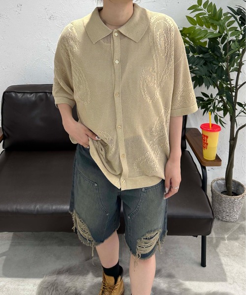sedacle(セダクル)の「ペイズリー透かしニットポロ(ポロシャツ・メンズ・ブルー/ベージュ/ピンク・SMALL/MEDIUM/LARGE)」の2枚目の写真