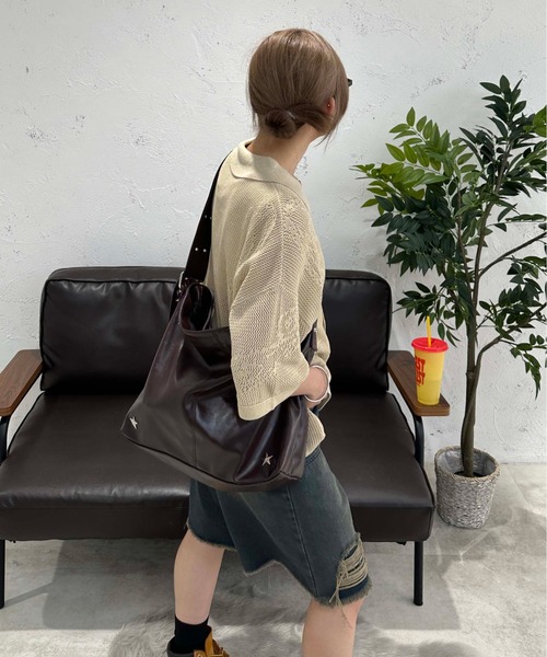 sedacle(セダクル)の「ペイズリー透かしニットポロ(ポロシャツ・メンズ・ブルー/ベージュ/ピンク・SMALL/MEDIUM/LARGE)」の5枚目の写真