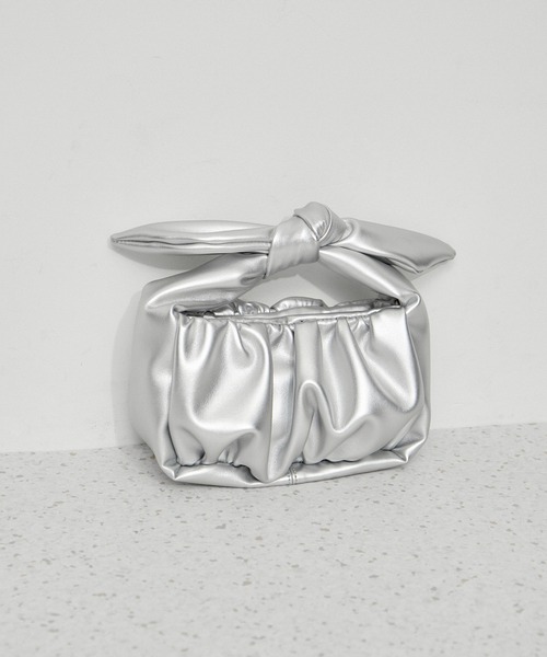 ADAM ET ROPE'（アダムエロペ）の「【サステナブル】リボンモチーフミニチェーンバック（ショルダーバッグ・レディース・ラベンダー/シルバー/ブラック・FREE）」の3枚目の写真