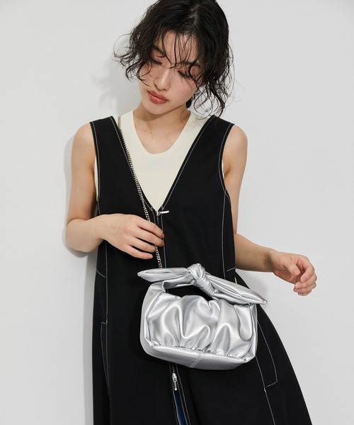 ADAM ET ROPE'（アダムエロペ）の「【サステナブル】リボンモチーフミニチェーンバック（ショルダーバッグ・レディース・ラベンダー/シルバー/ブラック・FREE）」の5枚目の写真