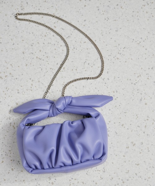 ADAM ET ROPE'（アダムエロペ）の「【サステナブル】リボンモチーフミニチェーンバック（ショルダーバッグ・レディース・ラベンダー/シルバー/ブラック・FREE）」の4枚目の写真